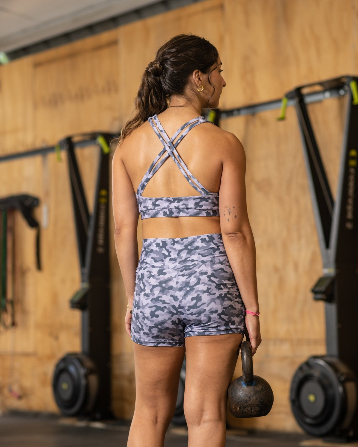 Peto Deportivo Mujer Camuflado Gris - Bestia Outfitters