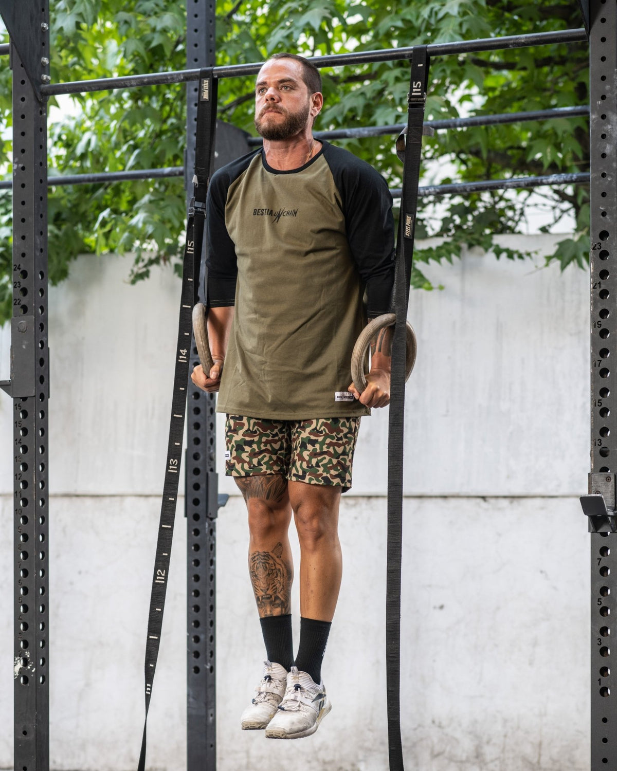 Polera Deportiva Hombre Manga 3/4 Verde Olivo - Bestia Outfitters
