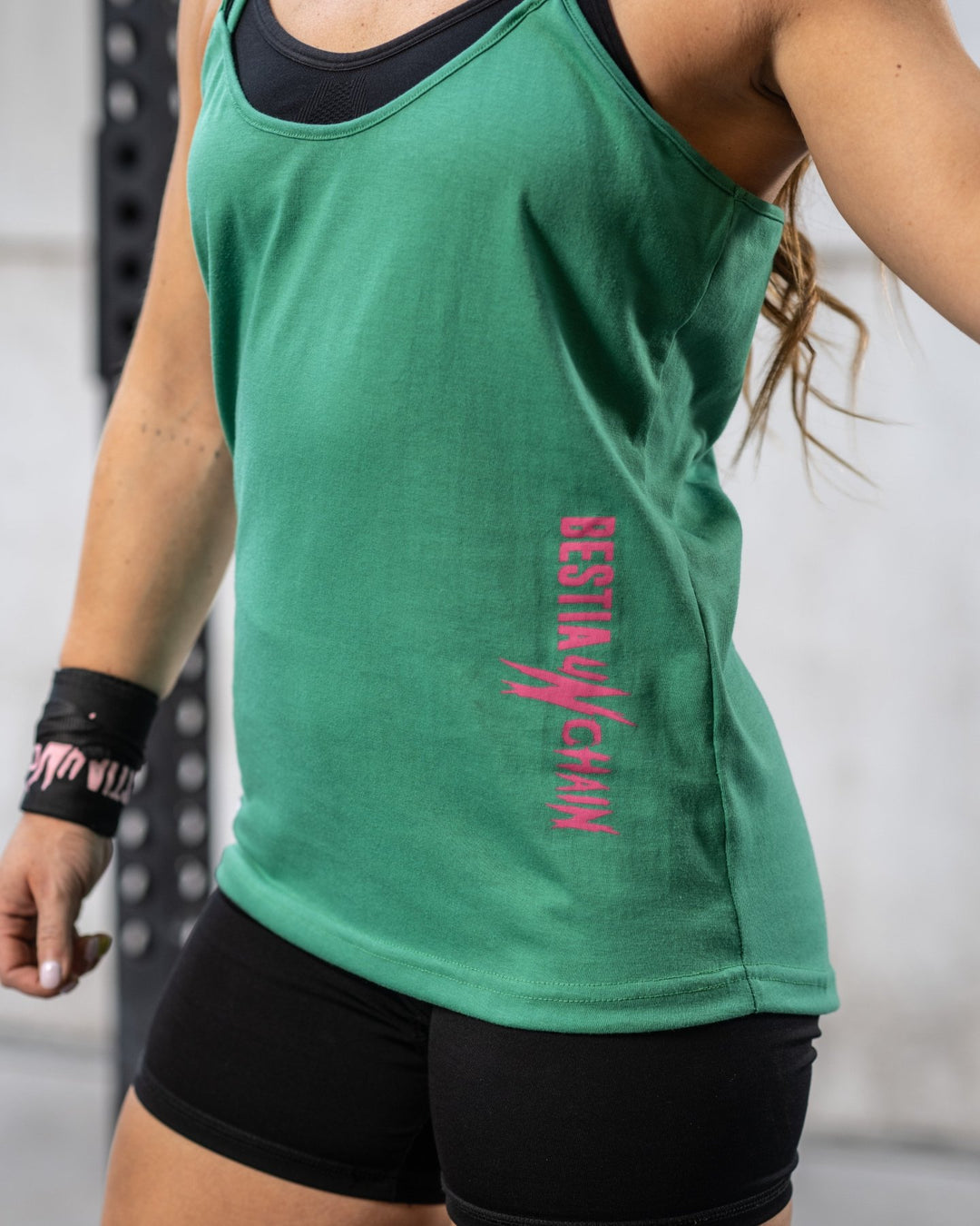 Polera Tank Mujer Esmeralda - Bestia Outfitters