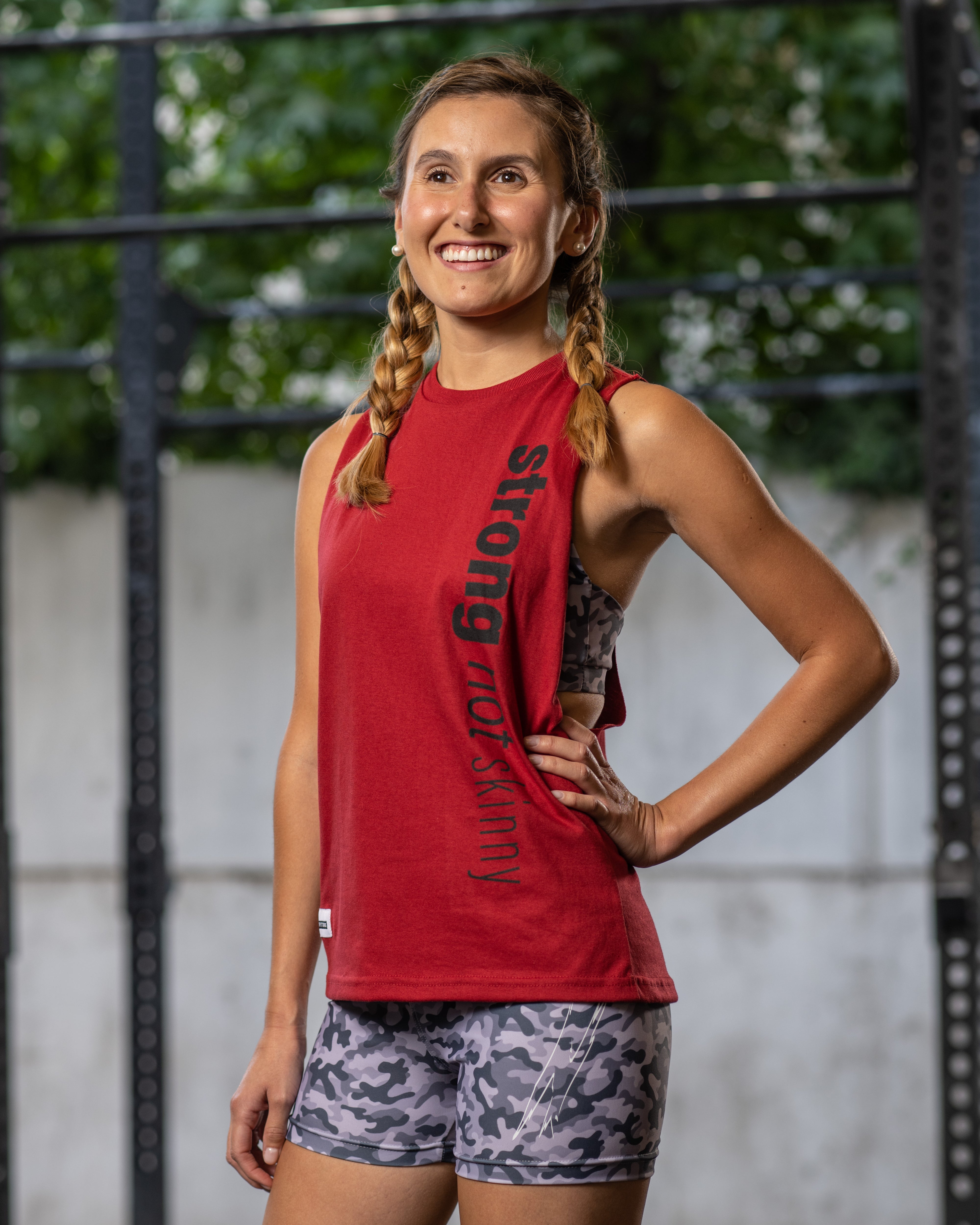 Polera Tank Mujer Roja - Bestia Outfitters