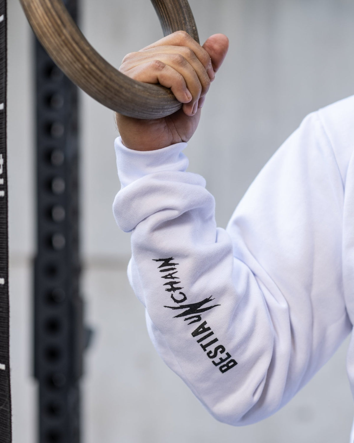Poleron Deportivo Unisex Blanco - Bestia Outfitters
