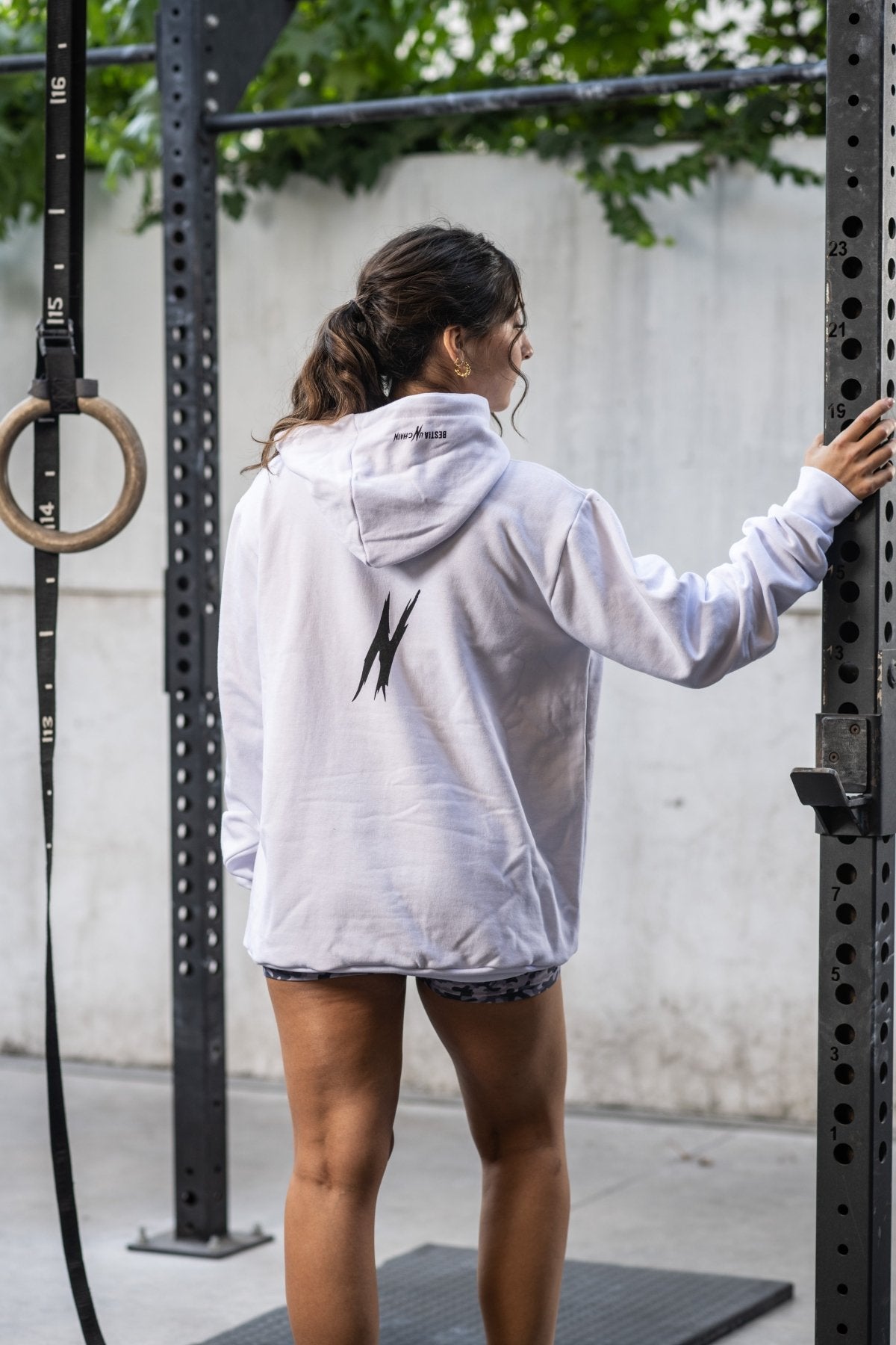 Poleron Deportivo Unisex Blanco - Bestia Outfitters