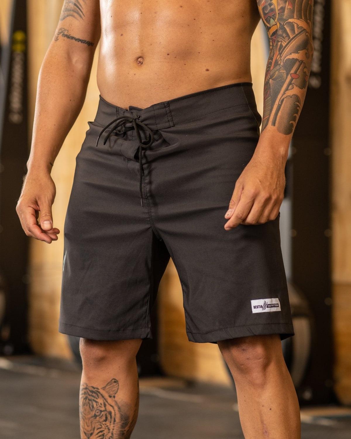 Short Deportivo Hombre Negro - Bestia Outfitters